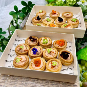 Canapes_明太子三文魚沙律酥皮盒(熟)_Mentaiko Cooked Salmon Salad Puff