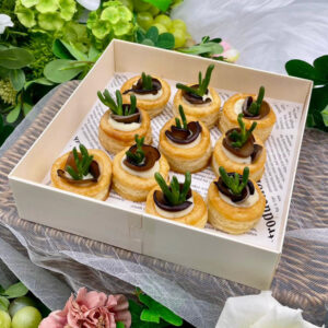 Canapes_油封蘑菇黑松露薯蓉酥皮盒_Confit Mushroom and Black Truffle Mashed Potato Puff