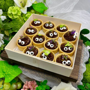Canapes_芝士法國朱古力撻 加眼仔_70_ French Chocolate & Cheese Tart with Eyes